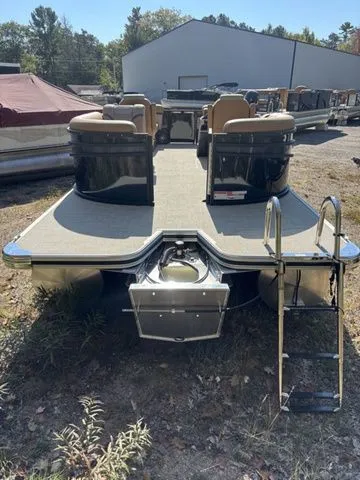 Slide: The Image of Crest Conquest SE 220 Cruise 2026 - 22