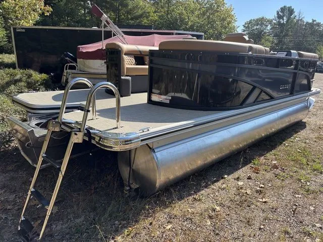 Slide: The Image of Crest Conquest 210 SLC 2026 - 6