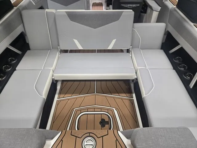 Slide: The Image of Nautique Super Air Nautique GS22 2026 - 14