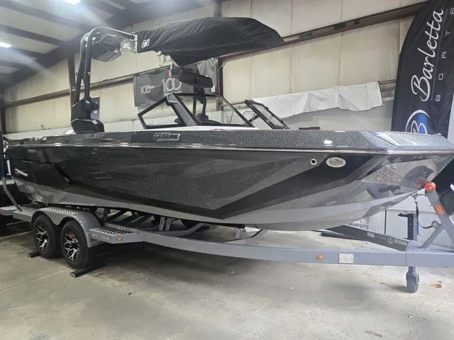 Slide: The Image of Nautique Super Air Nautique GS22 2026 - 8