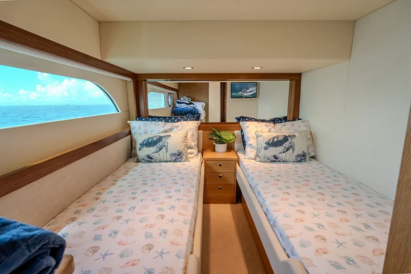 Slide: The Image of Riviera 52 Enclosed Flybridge 2016 - 22