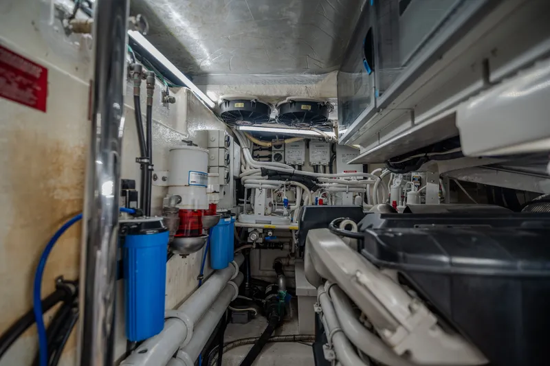 Slide: The Image of Riviera 52 Enclosed Flybridge 2016 - 32