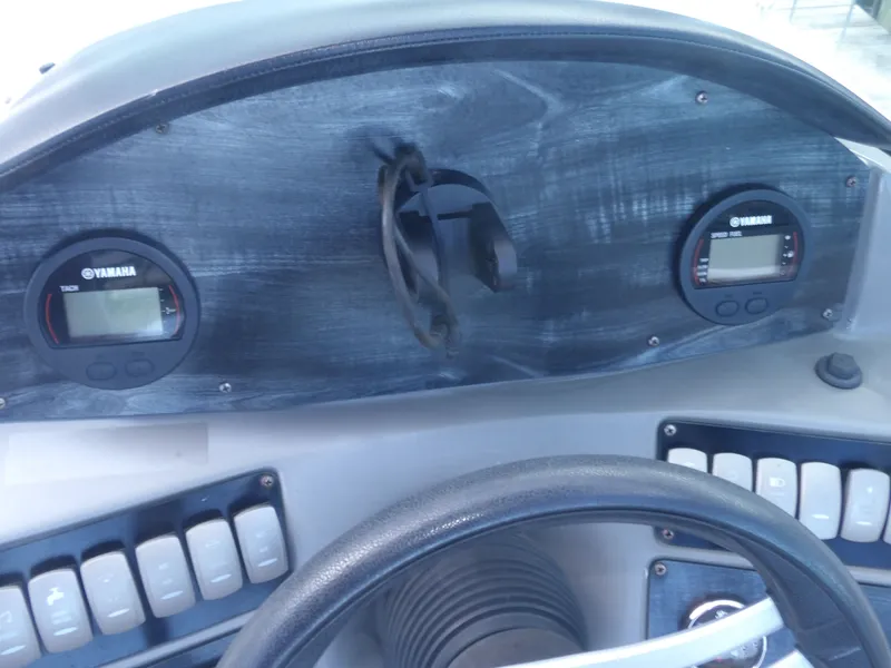 Slide: The Image of Hurricane SunDeck 2200 OB 2017 - 29