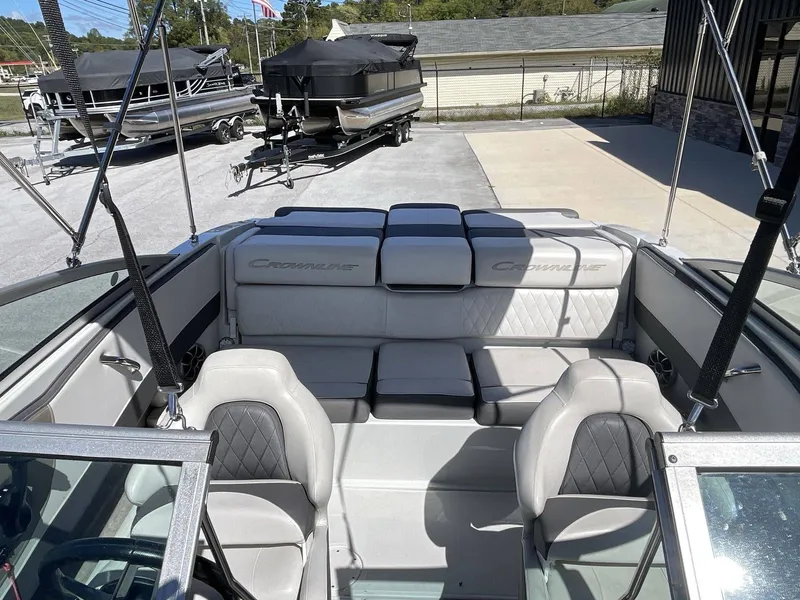 Slide: The Image of Crownline Boats 210 SS 2021 - 14