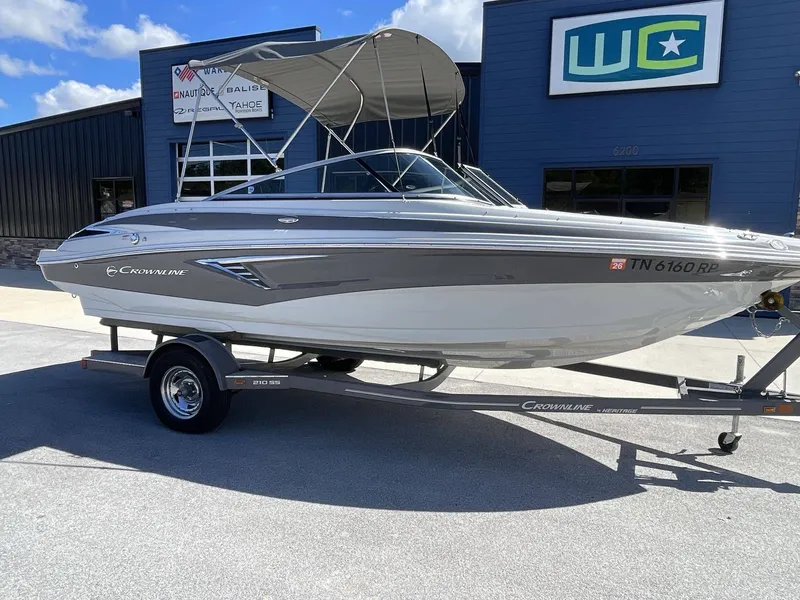 Slide: The Image of Crownline Boats 210 SS 2021 - 22