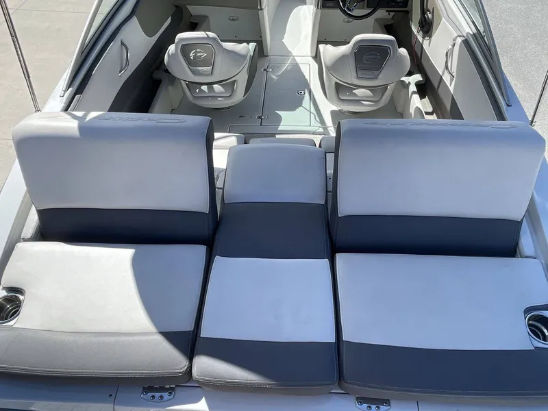 Slide: The Image of Crownline Boats 210 SS 2021 - 24