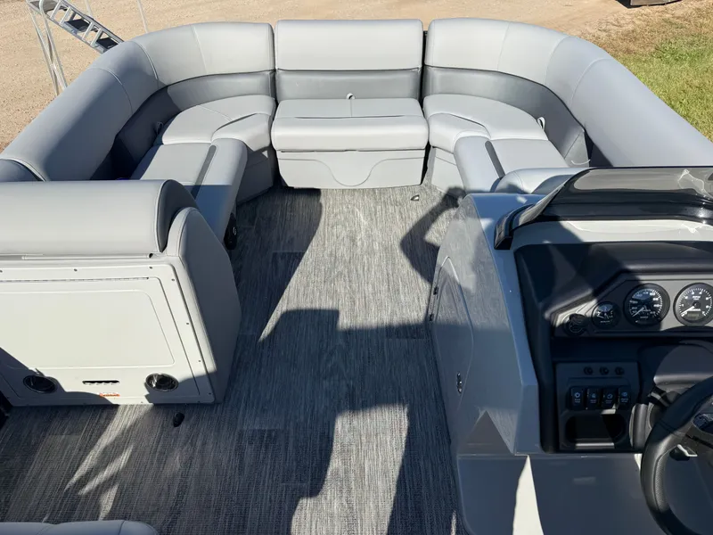 Slide: The Image of Bentley Pontoons Legacy 220 Navigator Quad Lounge & Honda 4-Stroke EFI 2026 - 11