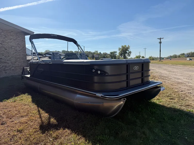 Slide: The Image of Bentley Pontoons Legacy 220 Navigator Quad Lounge & Honda 4-Stroke EFI 2026 - 44