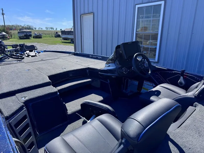 Slide: The Image of Skeeter ZXR Series ZXR20 2025 - 11