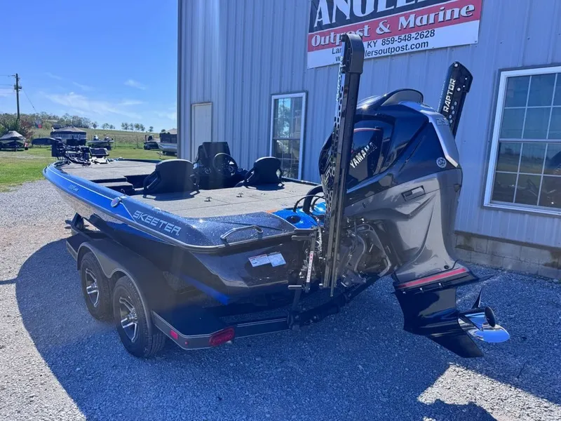 Slide: The Image of Skeeter ZXR Series ZXR20 2025 - 2