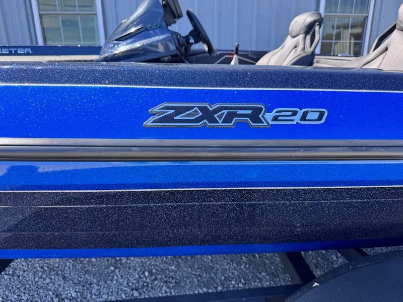 Slide: The Image of Skeeter ZXR Series ZXR20 2025 - 5