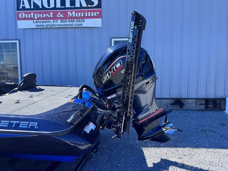 Slide: The Image of Skeeter ZXR Series ZXR20 2025 - 8