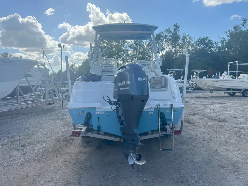 Slide: The Image of Sea Fox 226 Traveler 2021 - 10