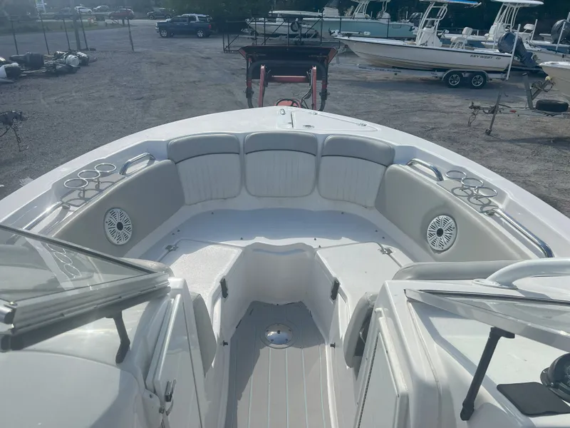 Slide: The Image of Sea Fox 226 Traveler 2021 - 11