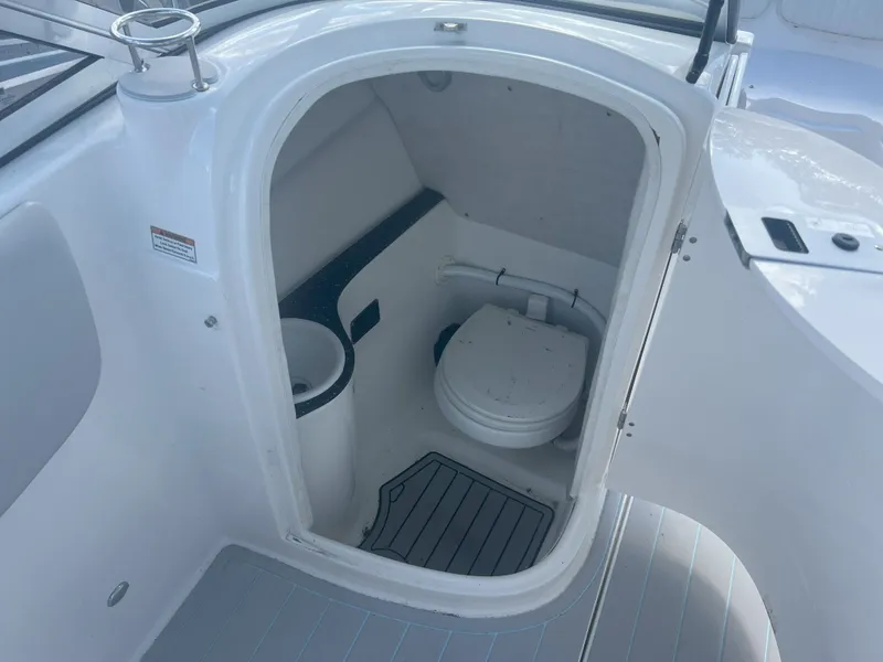 Slide: The Image of Sea Fox 226 Traveler 2021 - 4