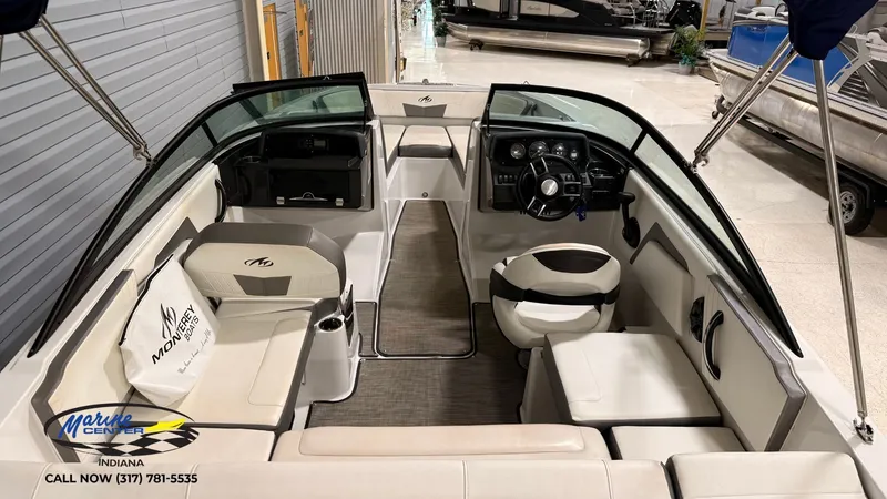 Slide: The Image of Monterey M-22 2018 - 13