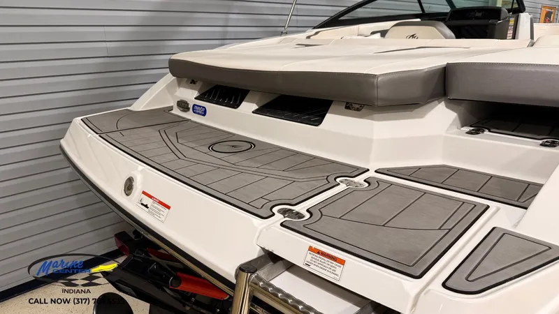 Slide: The Image of Monterey M-22 2018 - 15