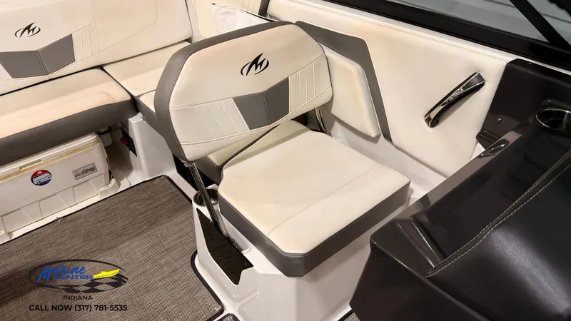 Slide: The Image of Monterey M-22 2018 - 20