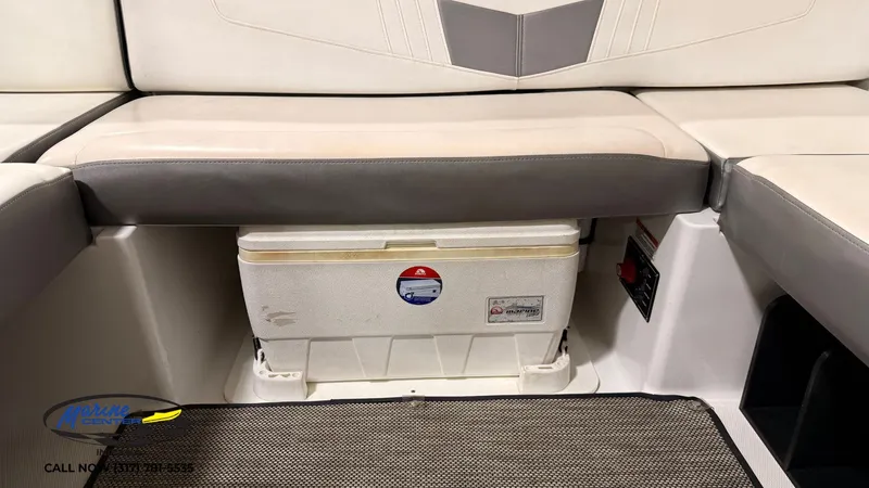 Slide: The Image of Monterey M-22 2018 - 3