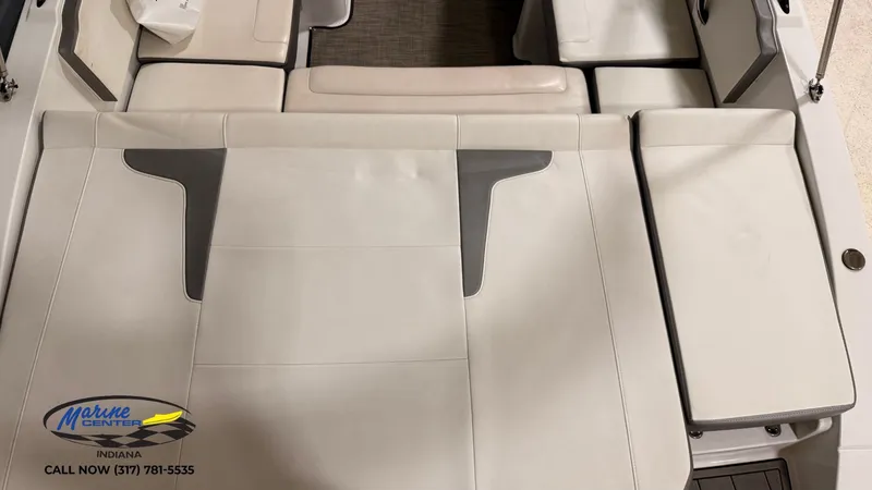 Slide: The Image of Monterey M-22 2018 - 4