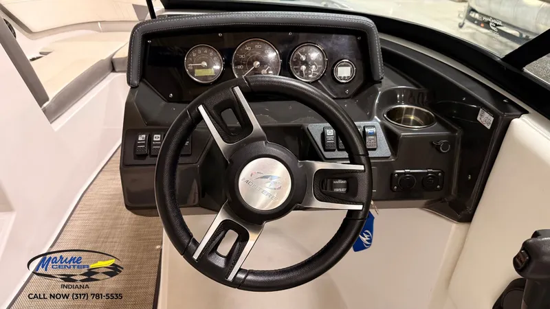 Slide: The Image of Monterey M-22 2018 - 8