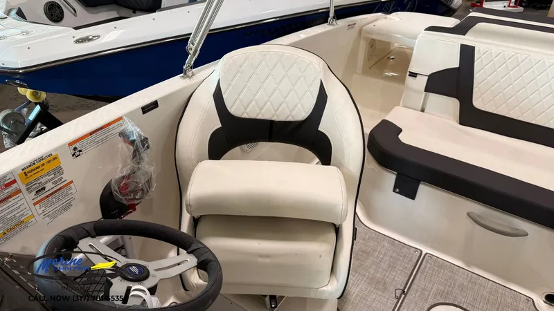 Slide: The Image of Bayliner VR5 2024 - 2