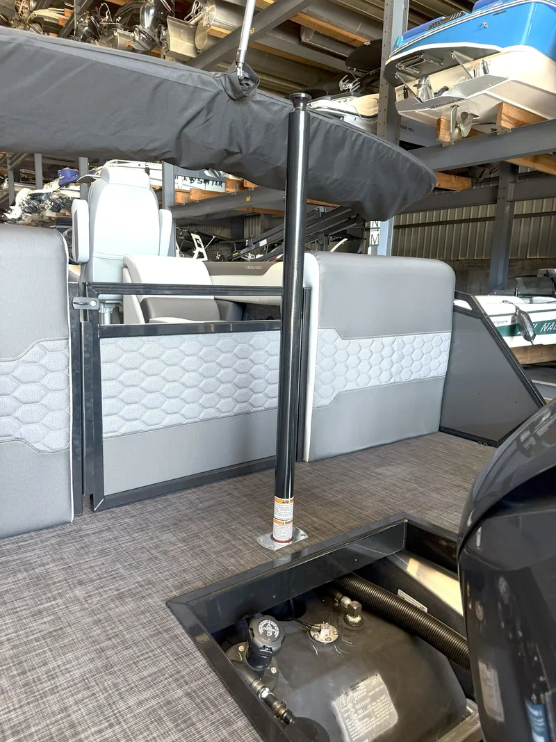 Slide: The Image of Veranda VR235RC XL 2026 - 10