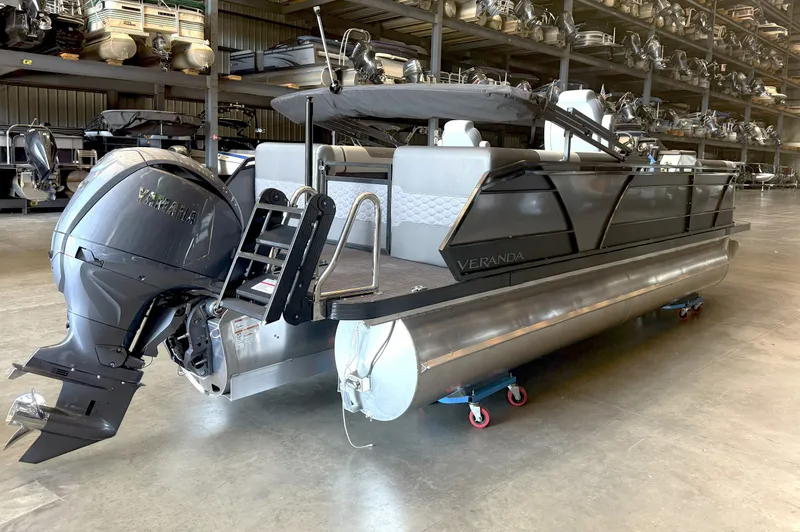 Slide: The Image of Veranda VR235RC XL 2026 - 11