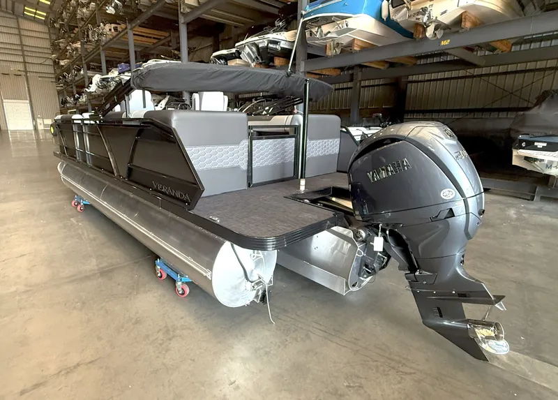 Slide: The Image of Veranda VR235RC XL 2026 - 12