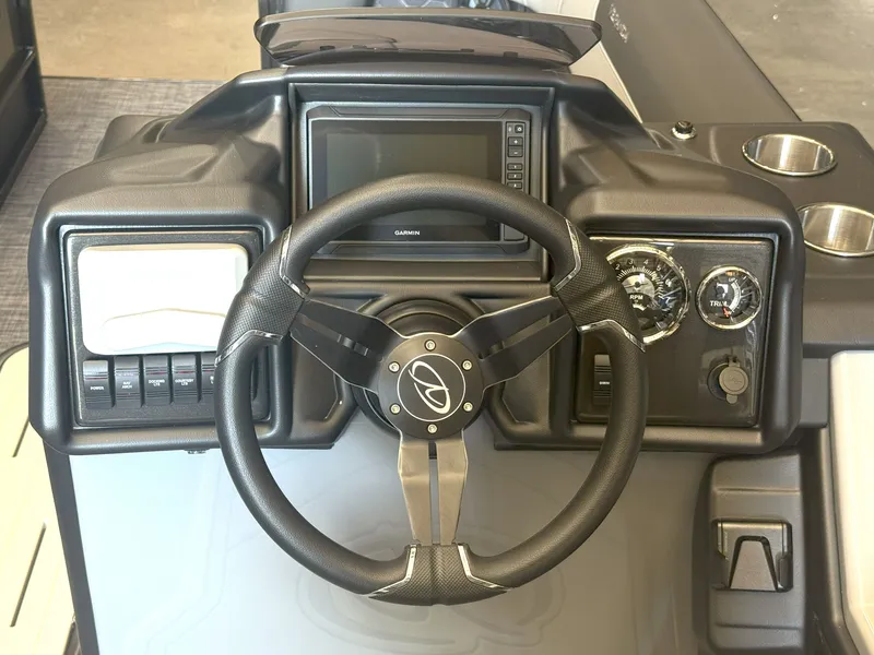 Slide: The Image of Veranda VR235RC XL 2026 - 14