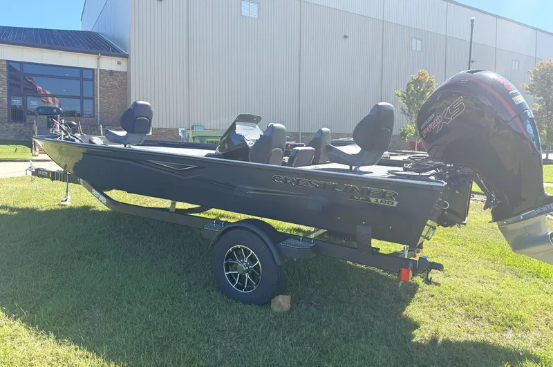 Slide: The Image of Crestliner XF189 BASS 2026 - 13