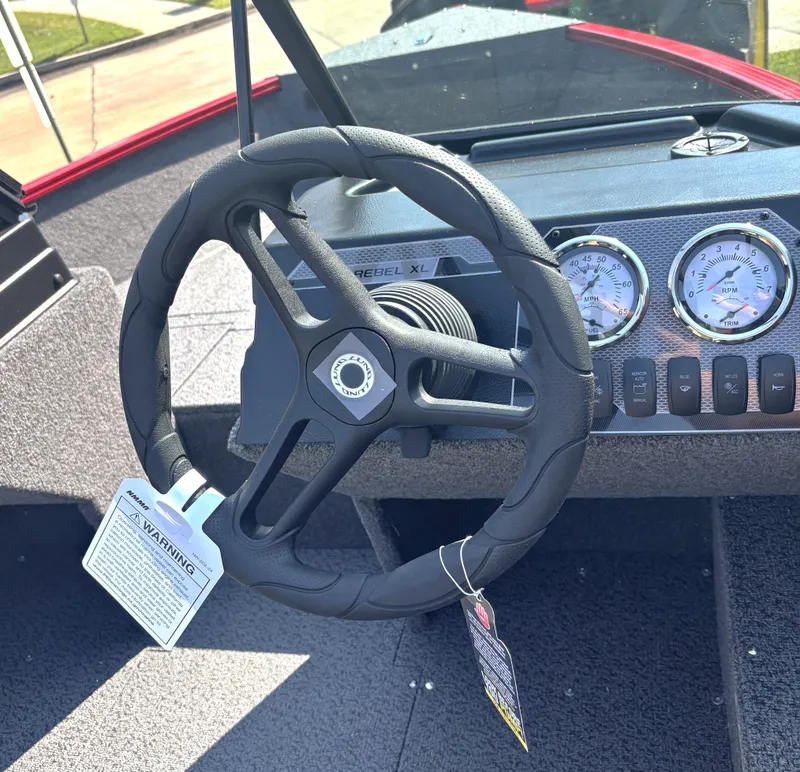 Slide: The Image of Lund 1650 REBEL XL SPORT SE 2026 - 3