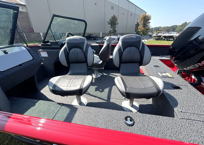 Slide: The Image of Lund 1650 REBEL XL SPORT SE 2026 - 6