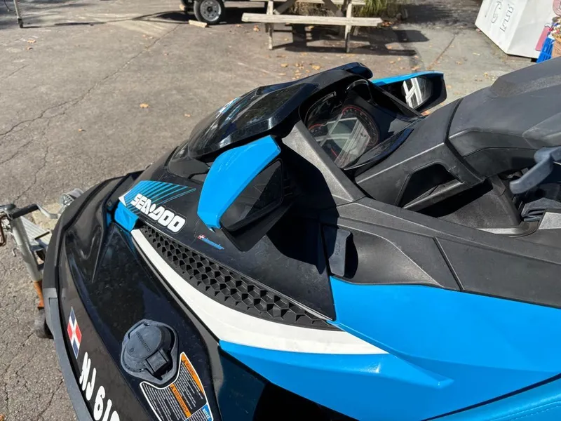 Slide: The Image of Sea-Doo RXT 260 2017 - 6