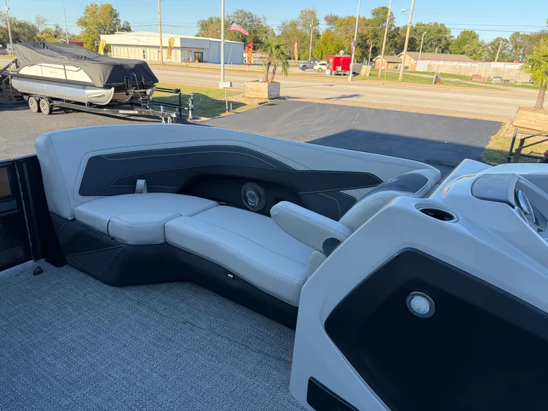 Slide: The Image of Barletta C22UC 2026 - 22