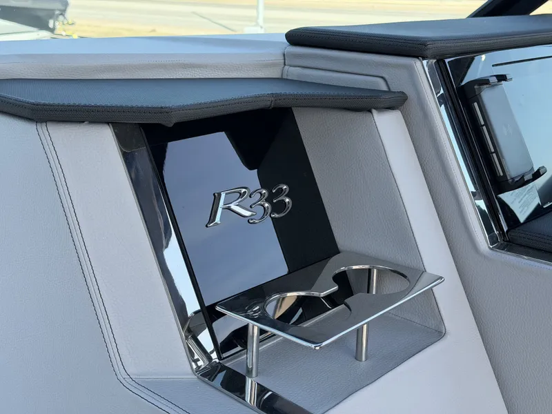 Slide: The Image of Cobalt R33 Surf 2026 - 17