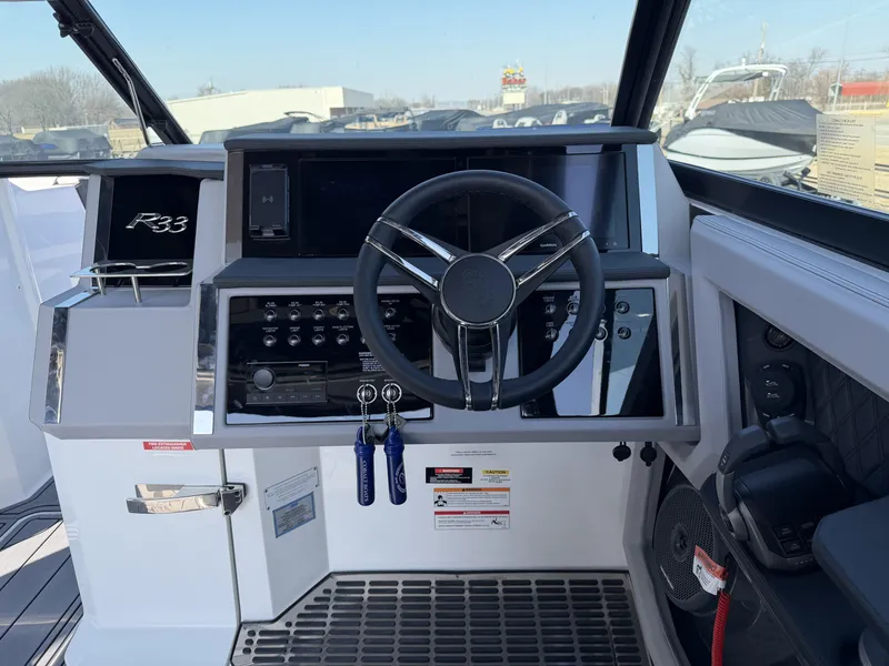 Slide: The Image of Cobalt R33 Surf 2026 - 18