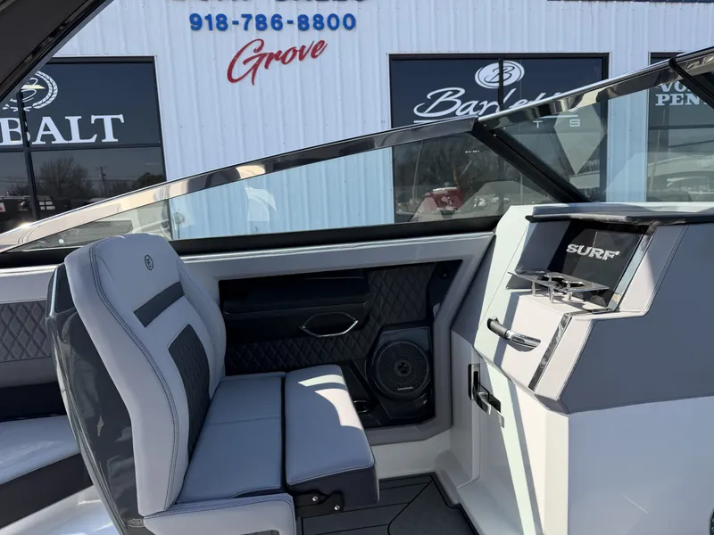 Slide: The Image of Cobalt R33 Surf 2026 - 21