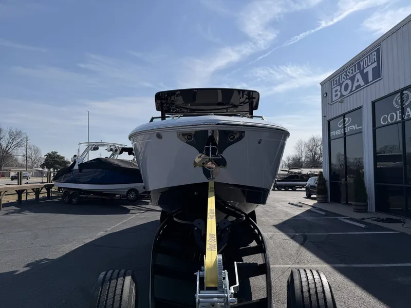 Slide: The Image of Cobalt R33 Surf 2026 - 3