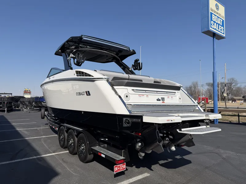 Slide: The Image of Cobalt R33 Surf 2026 - 6