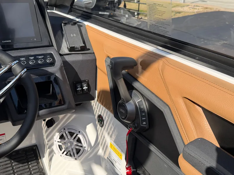 Slide: The Image of Cobalt R4 Surf 2026 - 14