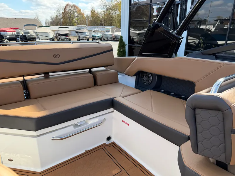 Slide: The Image of Cobalt R4 Surf 2026 - 17