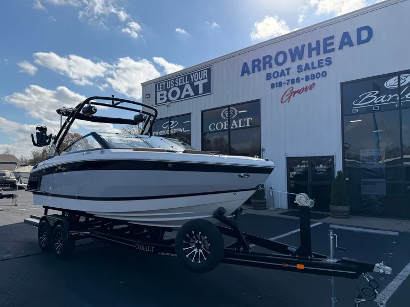 Slide: The Image of Cobalt R4 Surf 2026 - 2