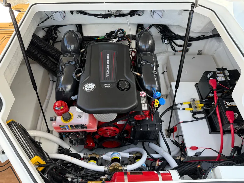 Slide: The Image of Cobalt R4 Surf 2026 - 22