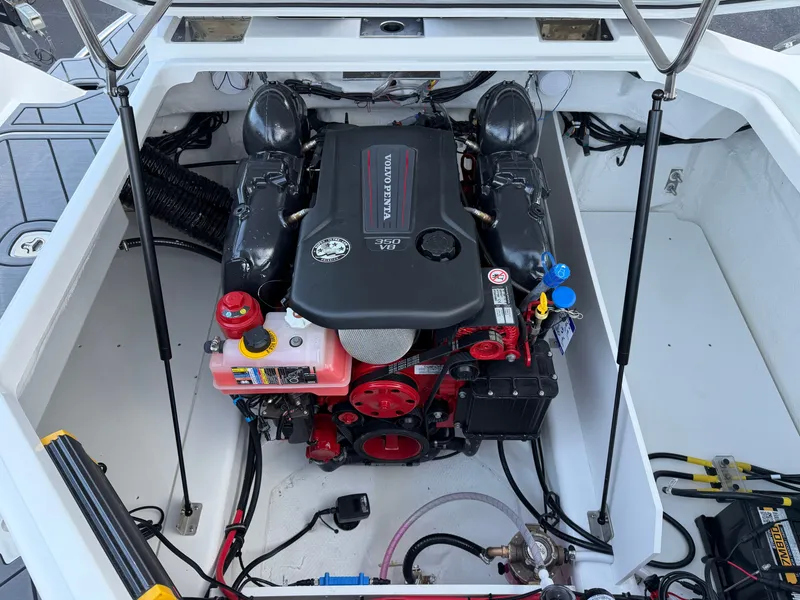 Slide: The Image of Cobalt R6 2026 - 24