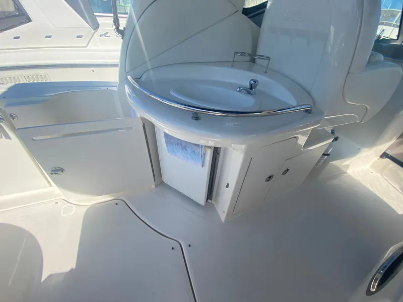 Slide: The Image of Sea Ray 340 Sundancer 2003 - 18
