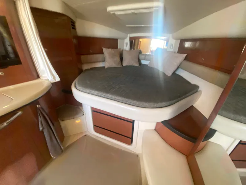 Slide: The Image of Sea Ray 340 Sundancer 2003 - 28