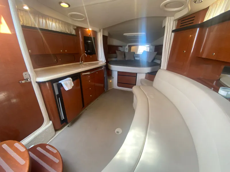 Slide: The Image of Sea Ray 340 Sundancer 2003 - 29