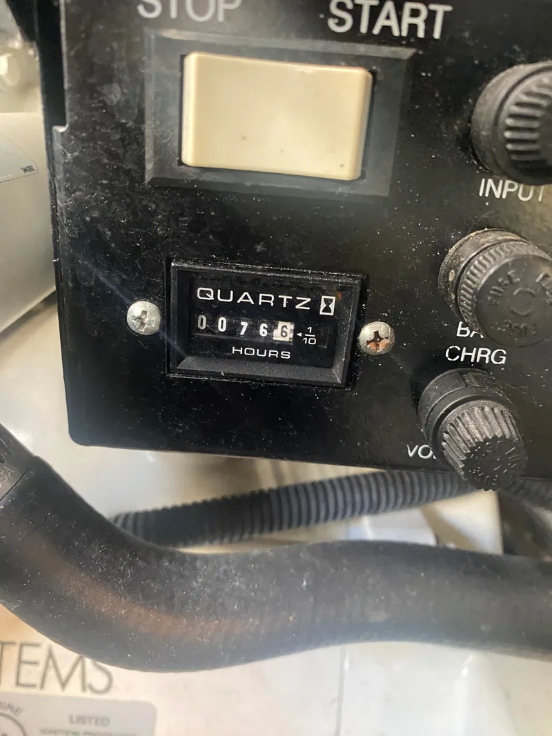 Slide: The Image of Sea Ray 340 Sundancer 2003 - 40