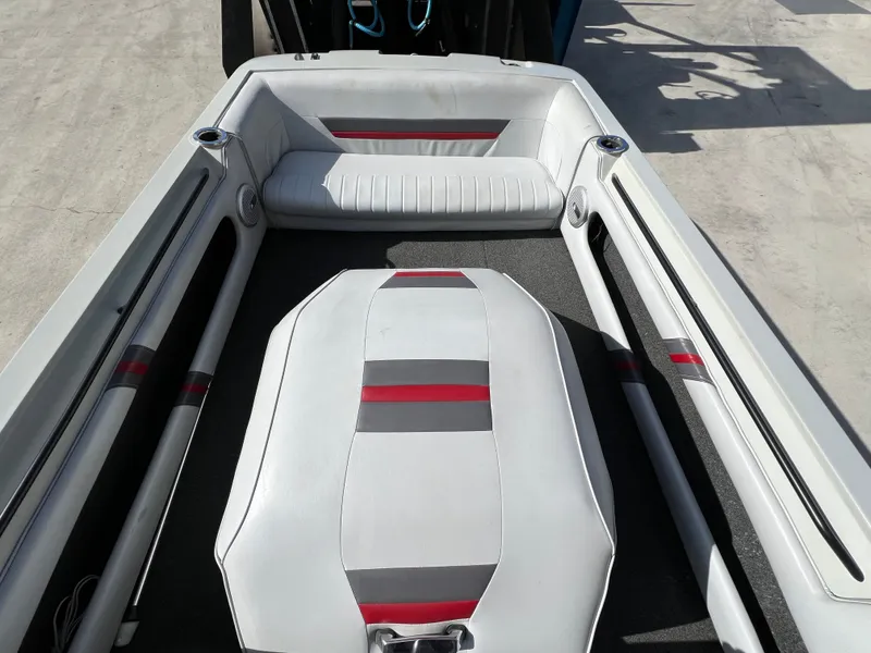 Slide: The Image of MasterCraft 190 Prostar 1988 - 12